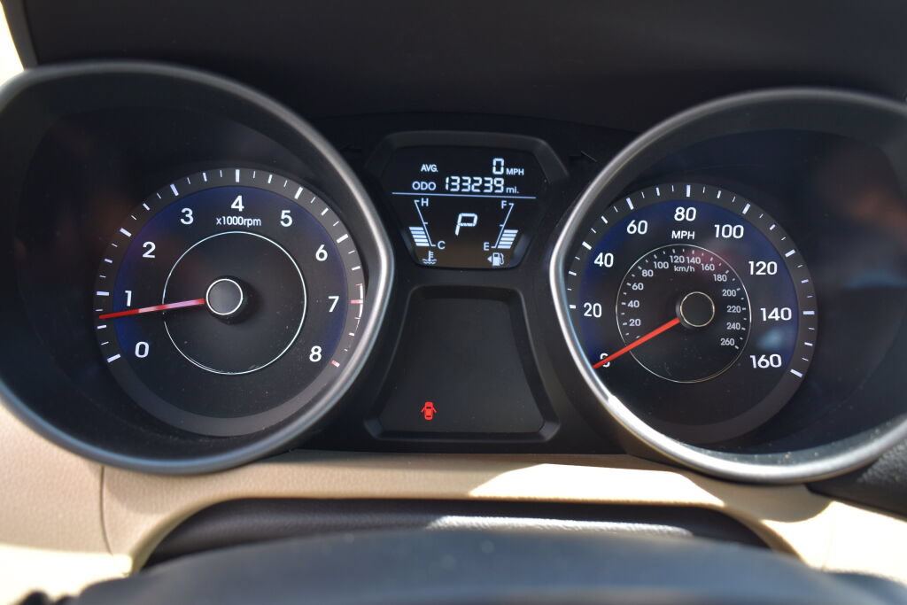 Used 2013 Hyundai Elantra Limited FWD image 10