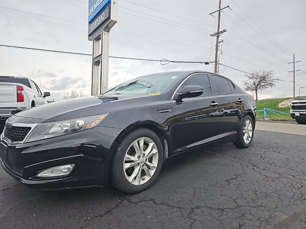 Used 2012 Kia Optima LX image 2