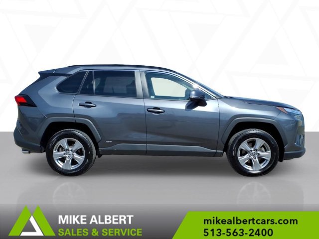 Used 2023 Toyota RAV4 XLE AWD/4WD image 8