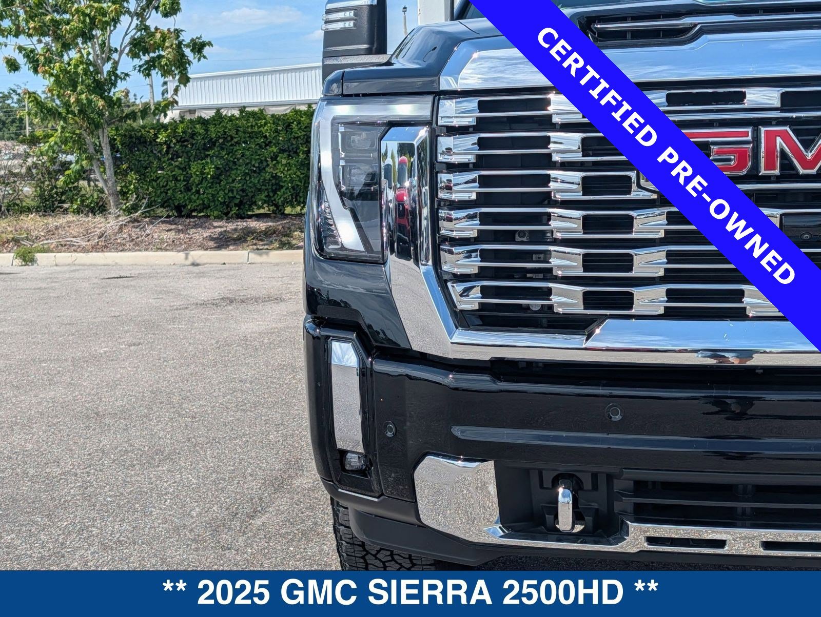 Used 2025 GMC Sierra 2500 Denali w/ Denali Reserve Package AWD/4WD image 9
