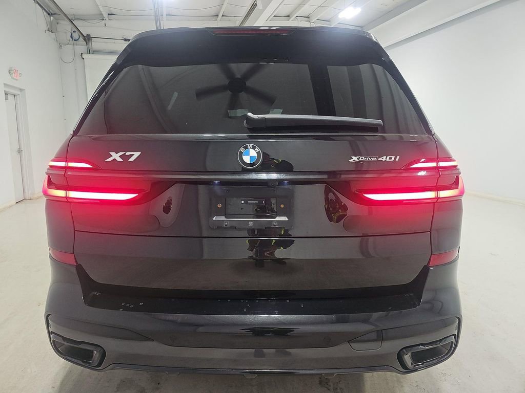 Certified 2024 BMW X7 xDrive40i w/ M Sport Package image 3