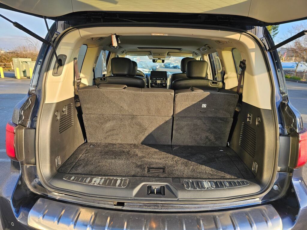 Used 2024 INFINITI QX80 Premium Select w/ Cargo Package image 19