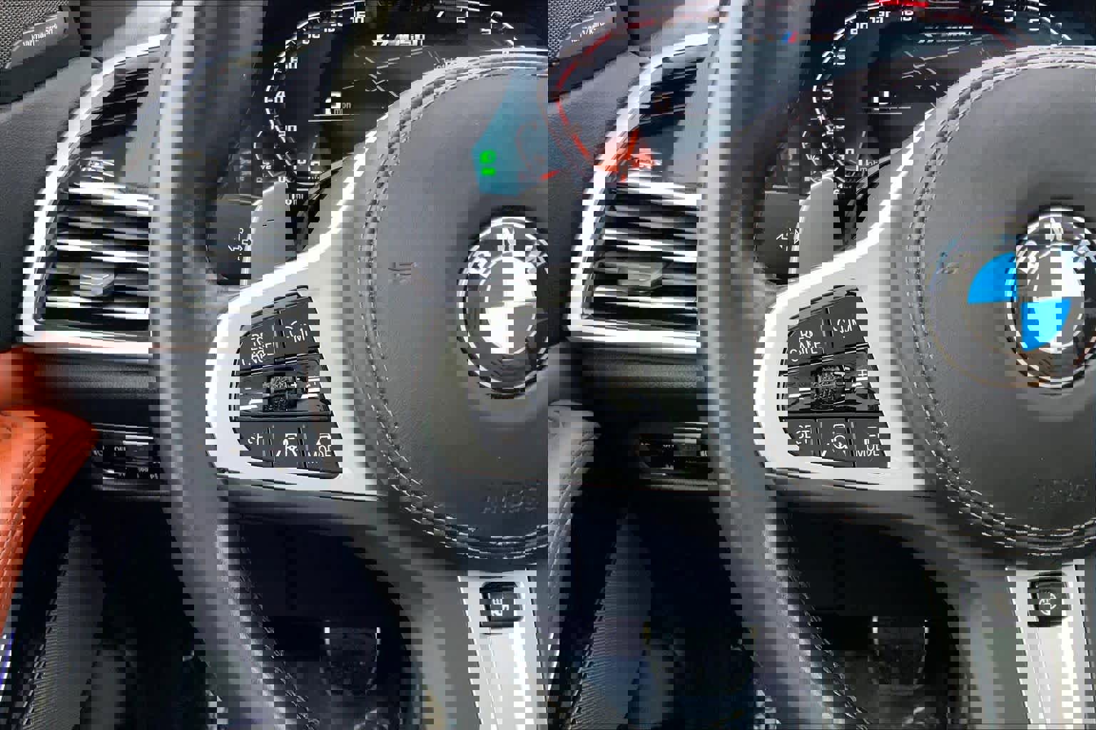 Used 2022 BMW X7 M50i image 23