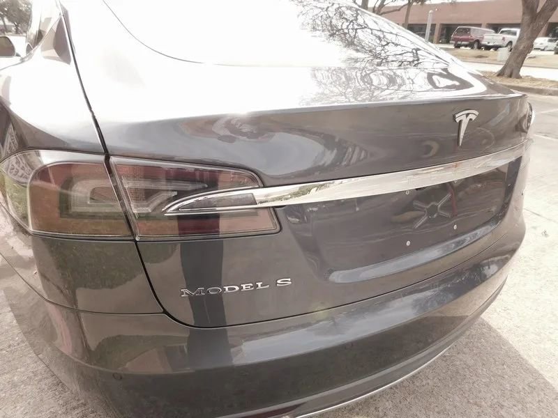 Used 2015 Tesla Model S 60 image 24