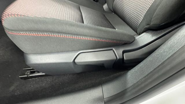 New 2026 Nissan Sentra SR FWD image 11
