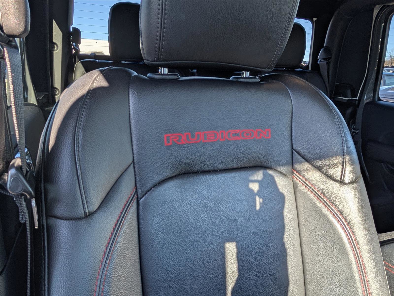 Used 2022 Jeep Gladiator Rubicon w/ Cold Weather Group image 16