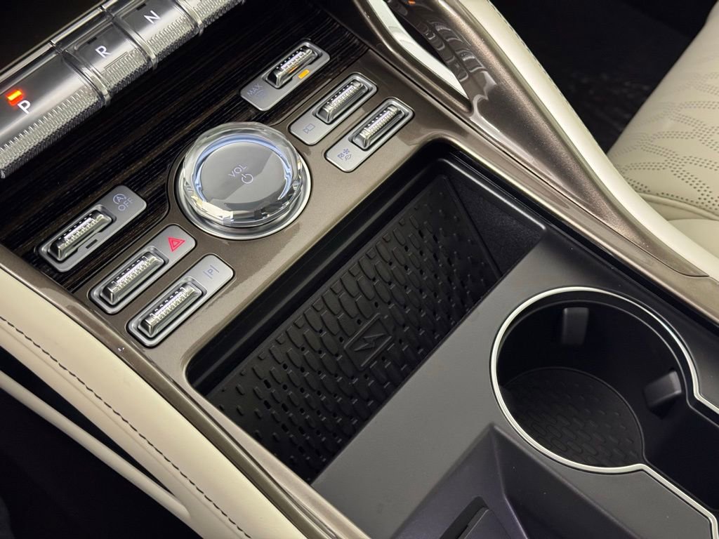 New 2026 Lincoln Nautilus Black Label AWD/4WD image 36