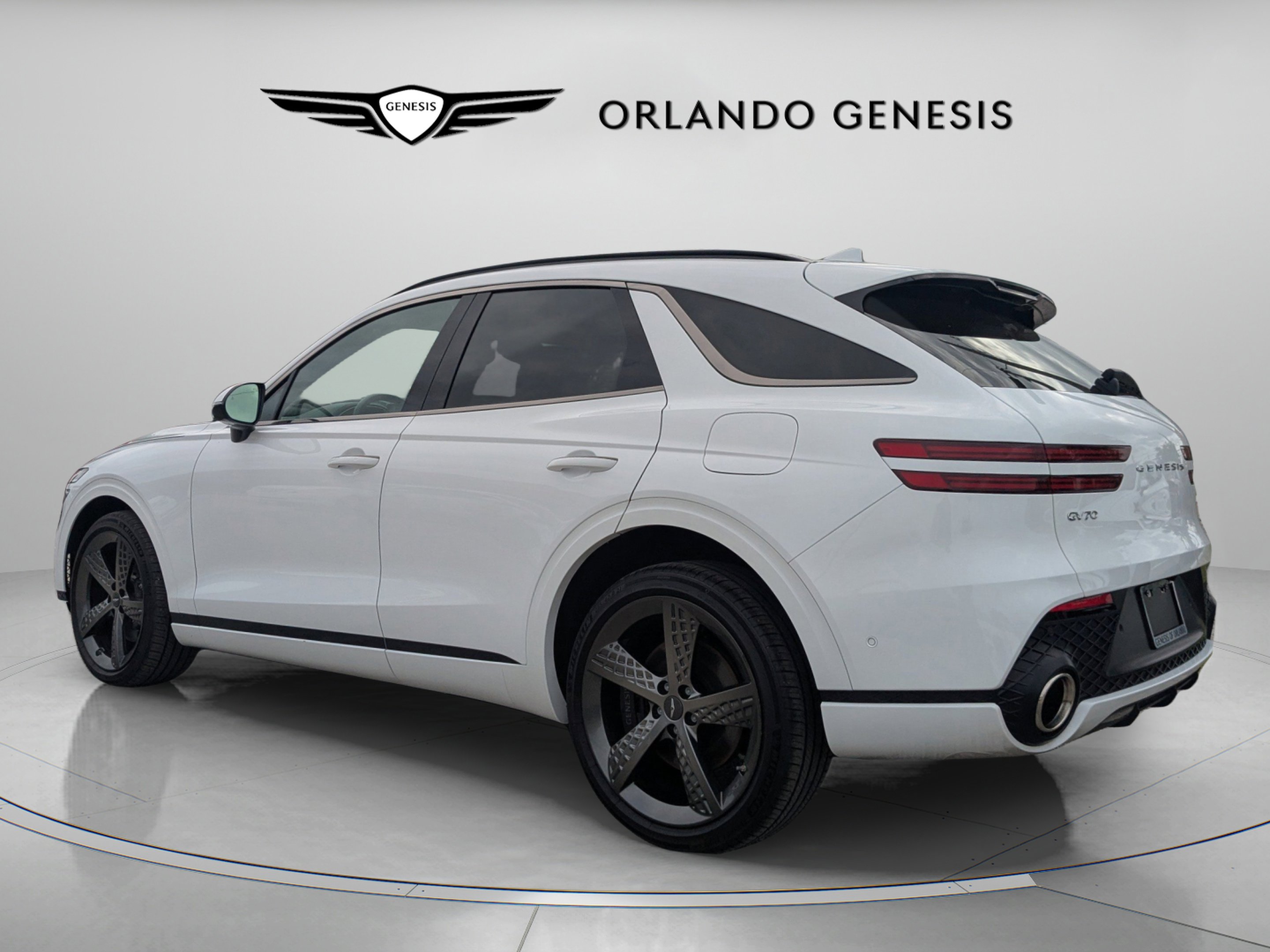 Used 2025 Genesis GV70 2.5T w/ Sport Prestige Package AWD/4WD image 5