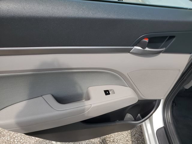 Used 2018 Hyundai Elantra Value Edition FWD image 14