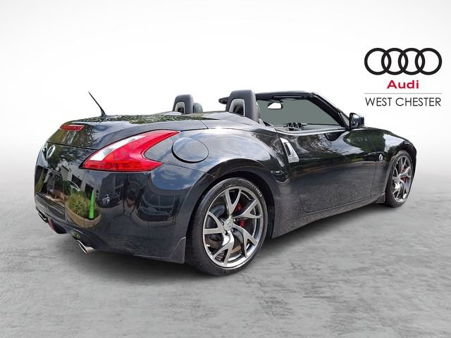 Used 2016 Nissan 370Z Touring Sport RWD image 6