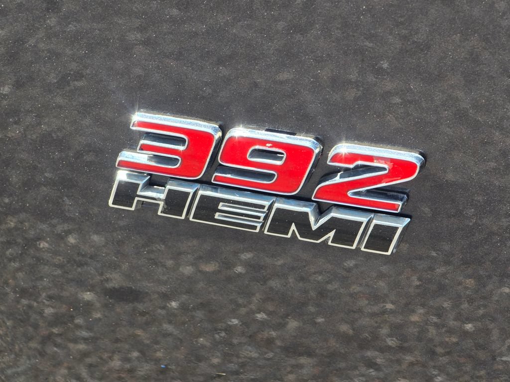 Used 2016 Dodge Challenger SRT w/ Technology Group RWD image 10