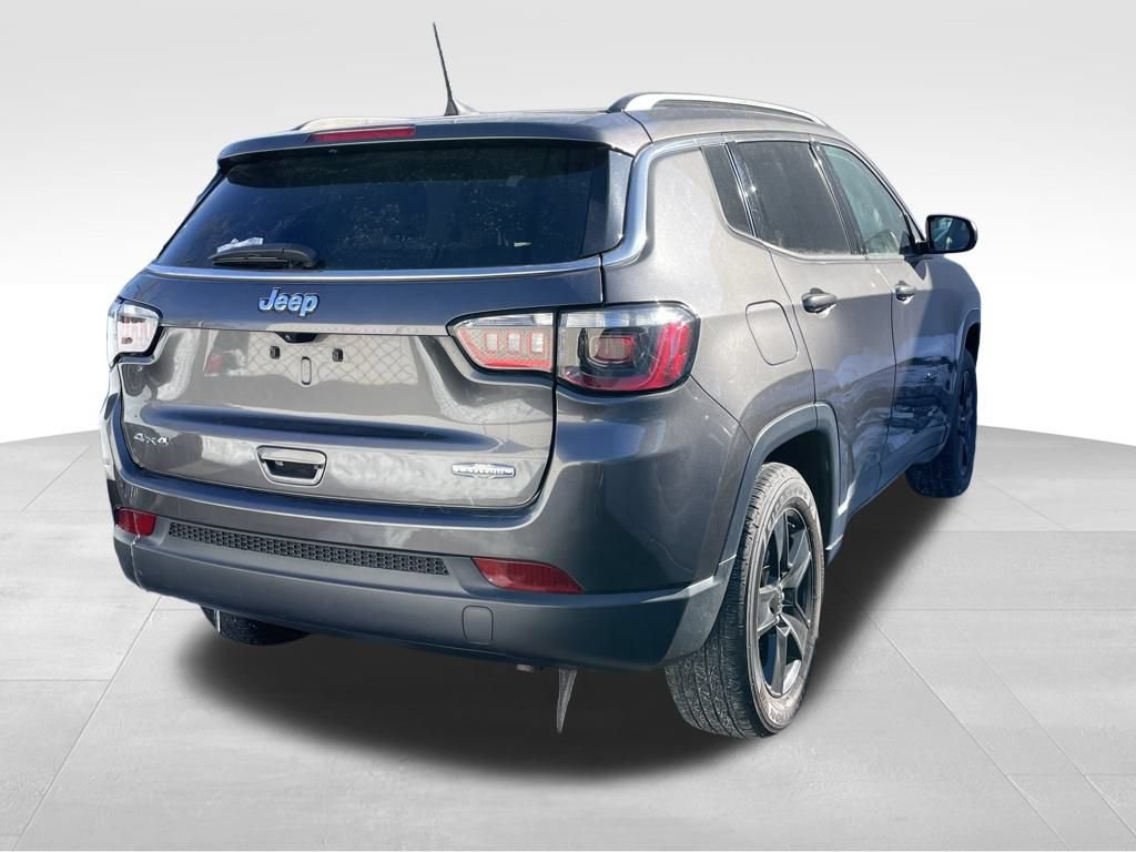 Used 2022 Jeep Compass Latitude AWD/4WD image 4