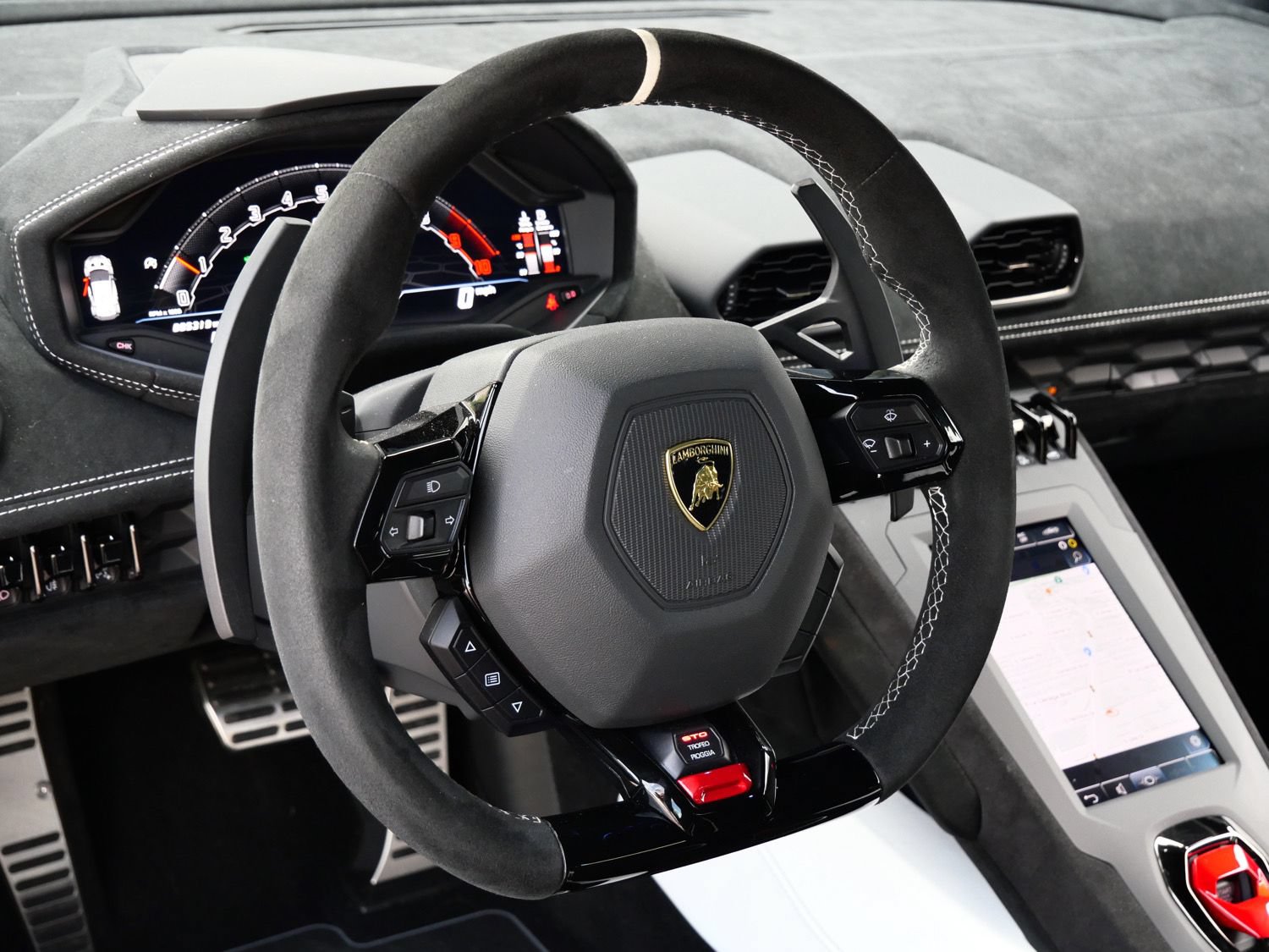 Used 2023 Lamborghini Huracan STO RWD image 20