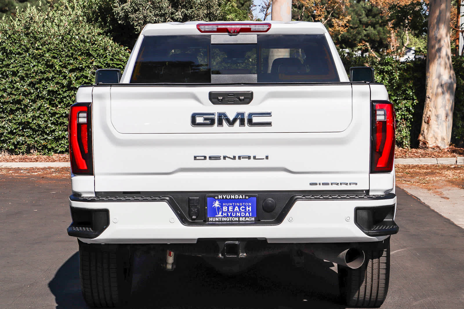 Used 2024 GMC Sierra 2500 Denali Ultimate AWD/4WD image 7