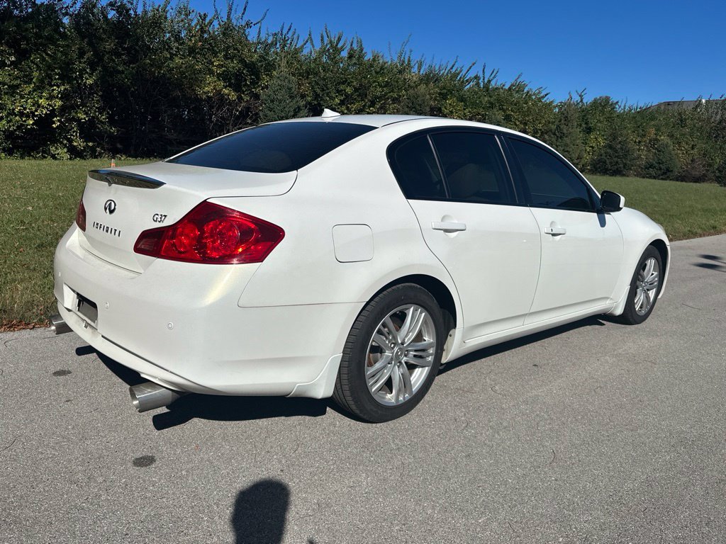 Used 2010 INFINITI G37 Journey w/ Premium Pkg RWD image 11