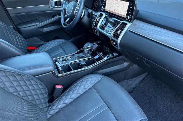 Used 2022 Kia Sorento SX Prestige image 20