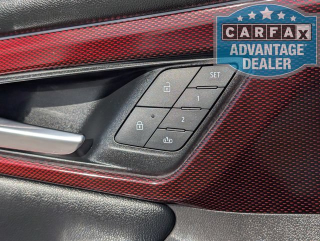 Used 2025 Chevrolet Traverse RS w/ LPO, Floor Liner Package FWD image 17
