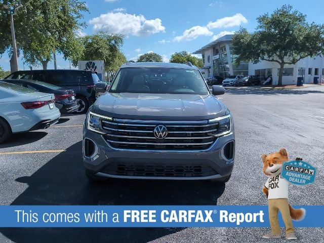 Used 2025 Volkswagen Atlas SE FWD image 2