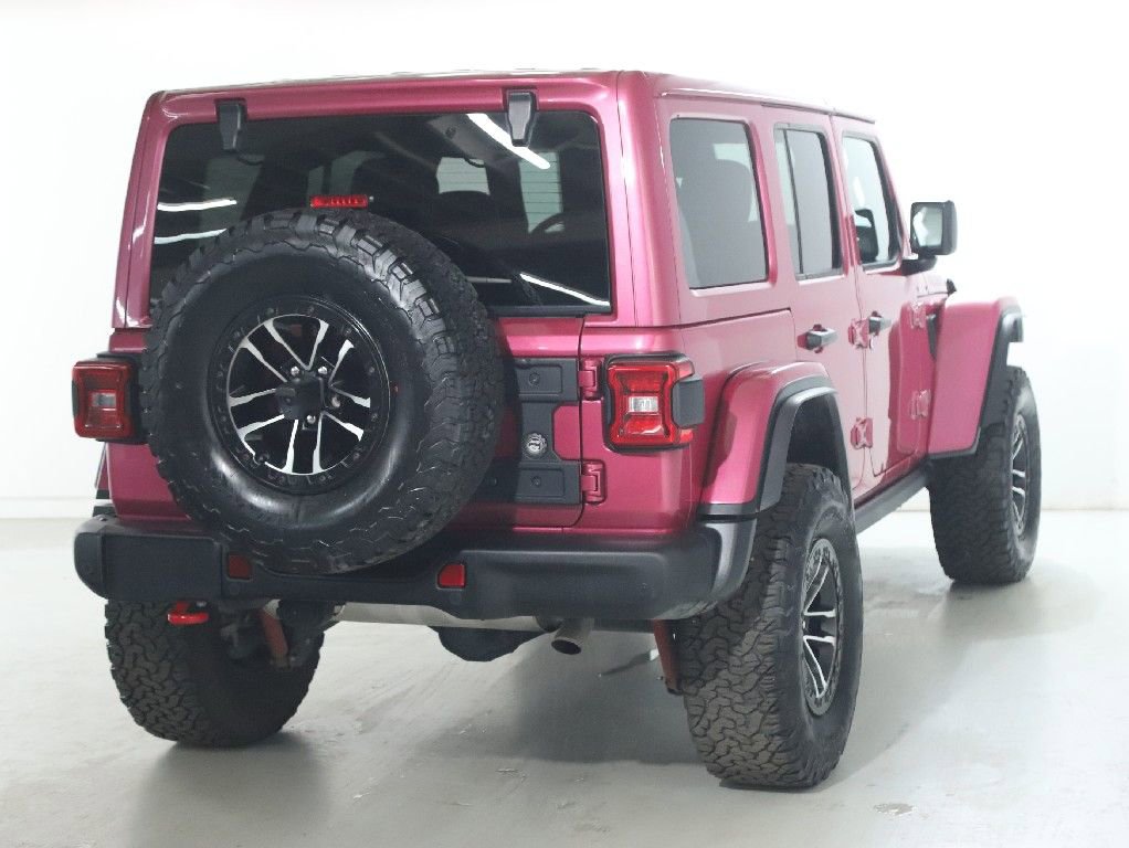 Used 2024 Jeep Wrangler Unlimited Rubicon AWD/4WD image 46
