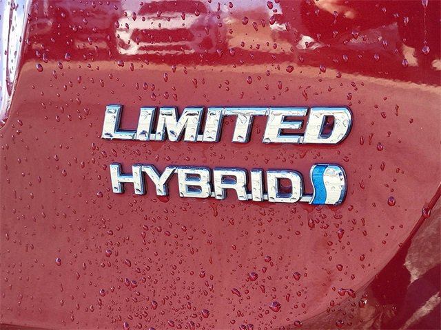 Used 2018 Toyota RAV4 Limited image 7