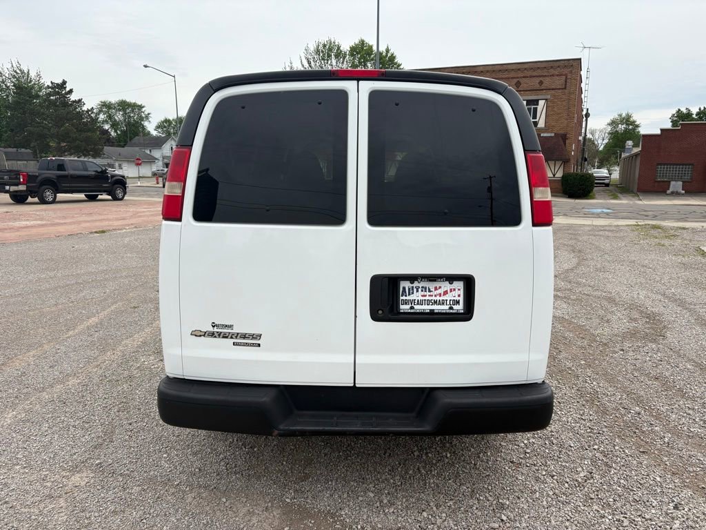 Used 2013 Chevrolet Express 2500 LS RWD image 4
