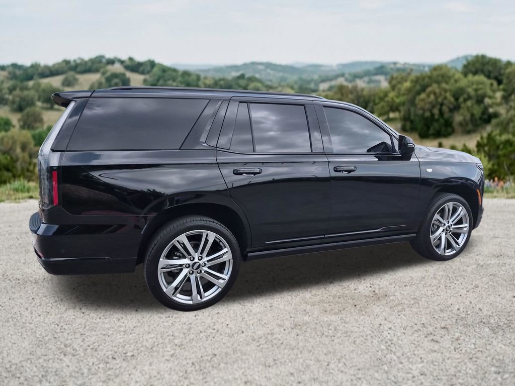 Used 2026 Cadillac Escalade Platinum Sport w/ LPO, Floor Liner Package AWD/4WD image 10