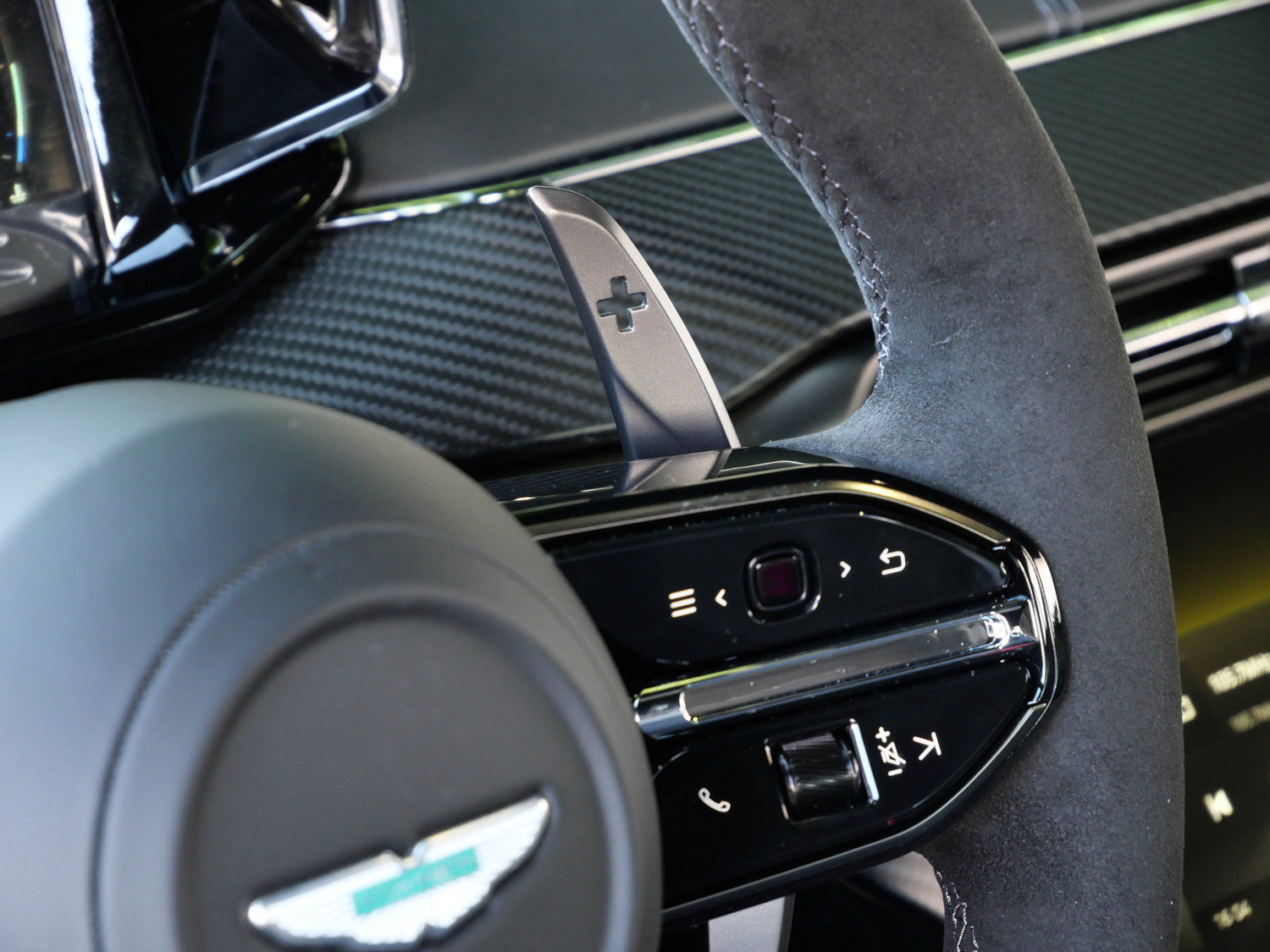 New 2026 Aston Martin V8 Vantage S RWD image 19
