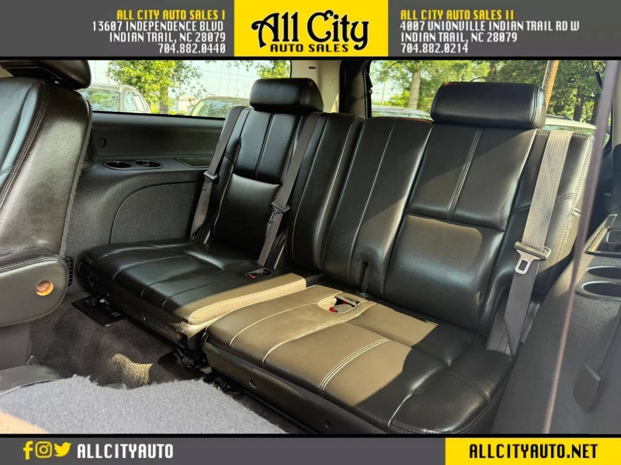 Used 2009 GMC Yukon XL Denali RWD image 30