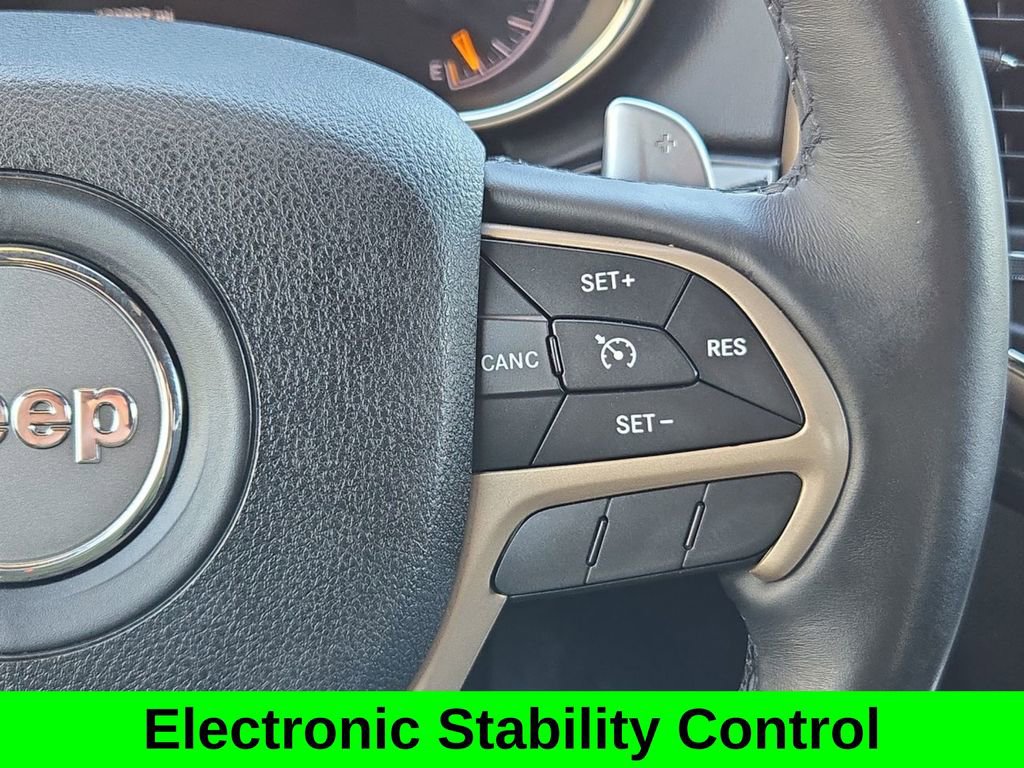 Used 2016 Jeep Grand Cherokee Laredo 75th Anniversary image 17