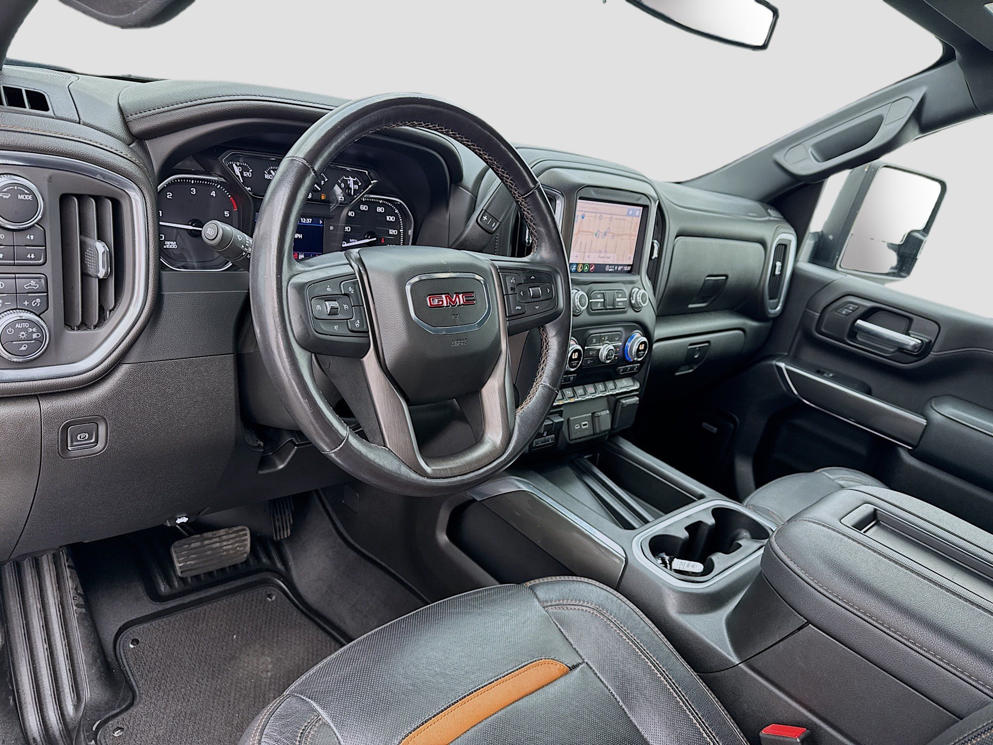 Used 2022 GMC Sierra 2500 AT4 w/ AT4 Preferred Package AWD/4WD image 7