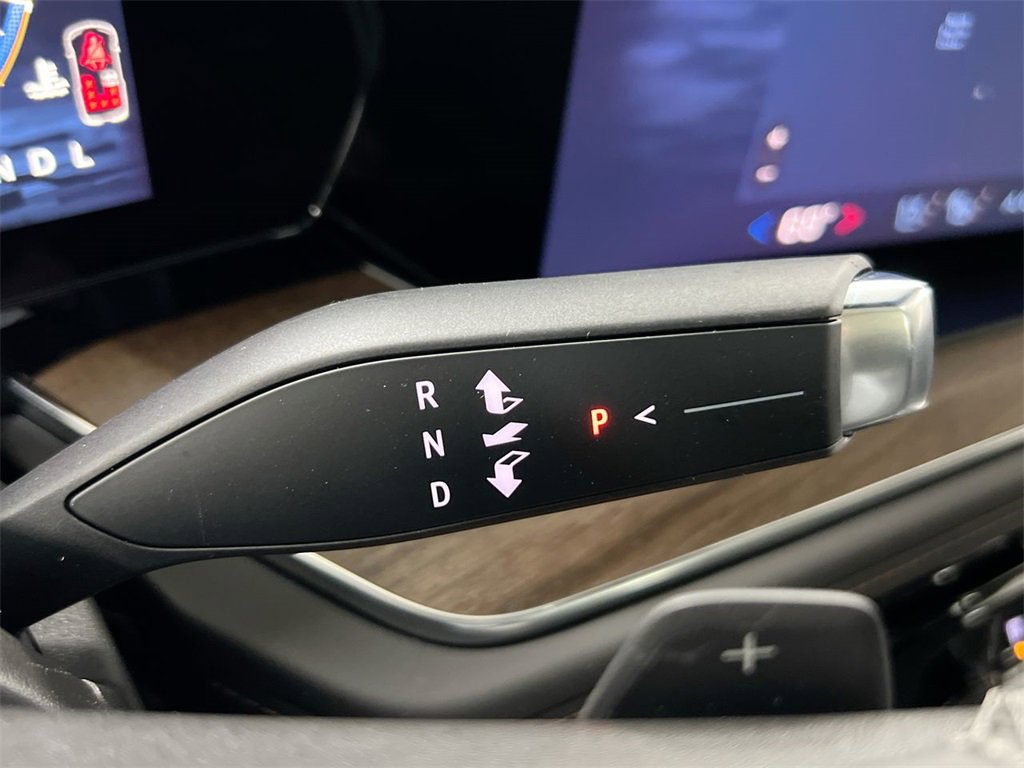 New 2026 Chevrolet Suburban High Country image 17