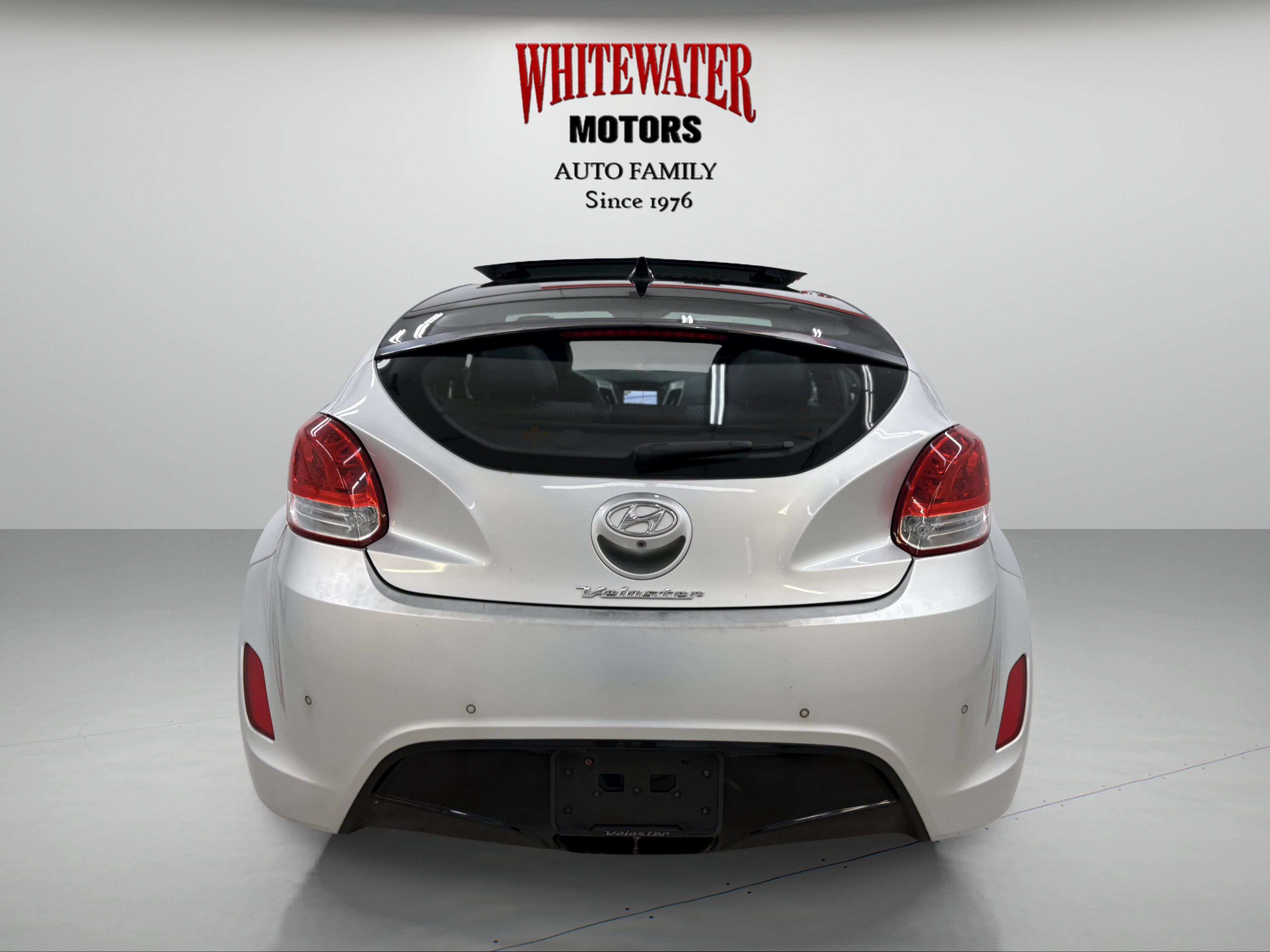 Used 2013 Hyundai Veloster w/ Style Pkg FWD image 3