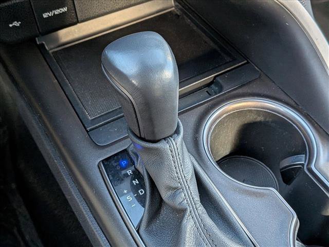 Used 2023 Toyota Camry SE image 12