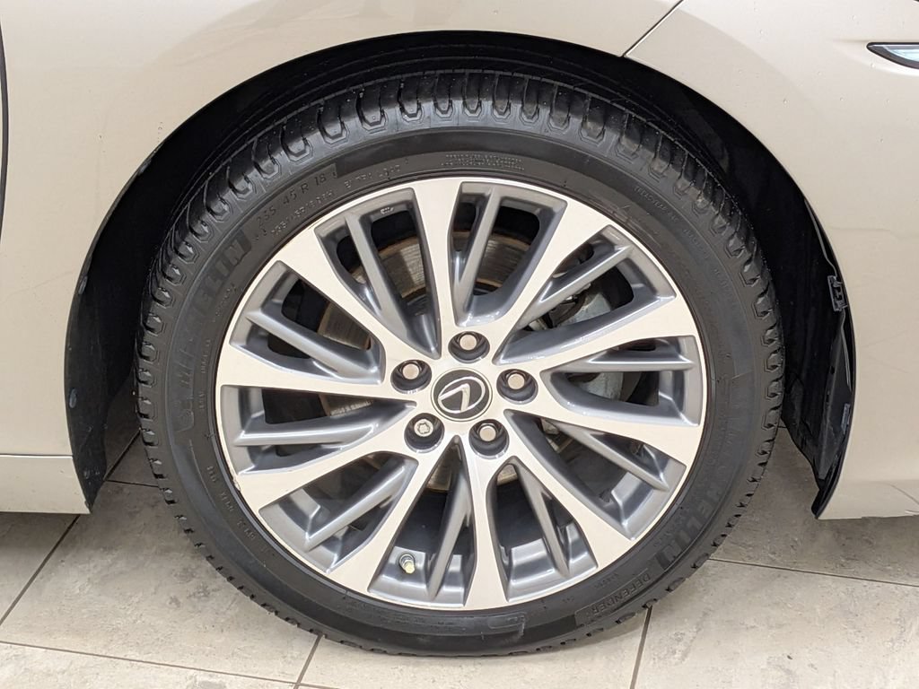 Certified 2021 Lexus ES 250 w/ Premium Package AWD/4WD image 12