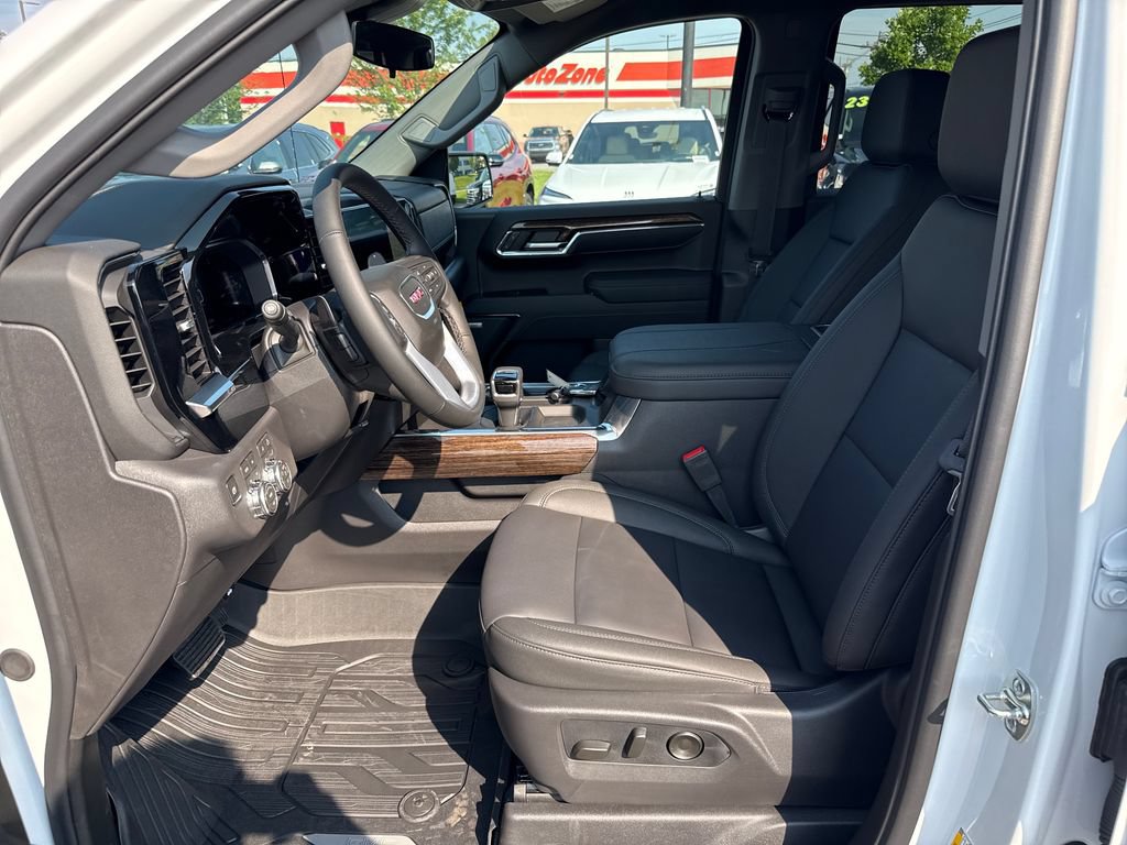 New 2026 GMC Sierra 1500 Elevation w/ Elevation Premium Package AWD/4WD image 13