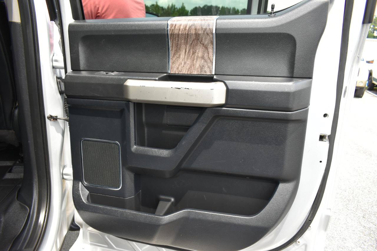 Used 2017 Ford F250 Lariat w/ Lariat Value Package AWD/4WD image 38