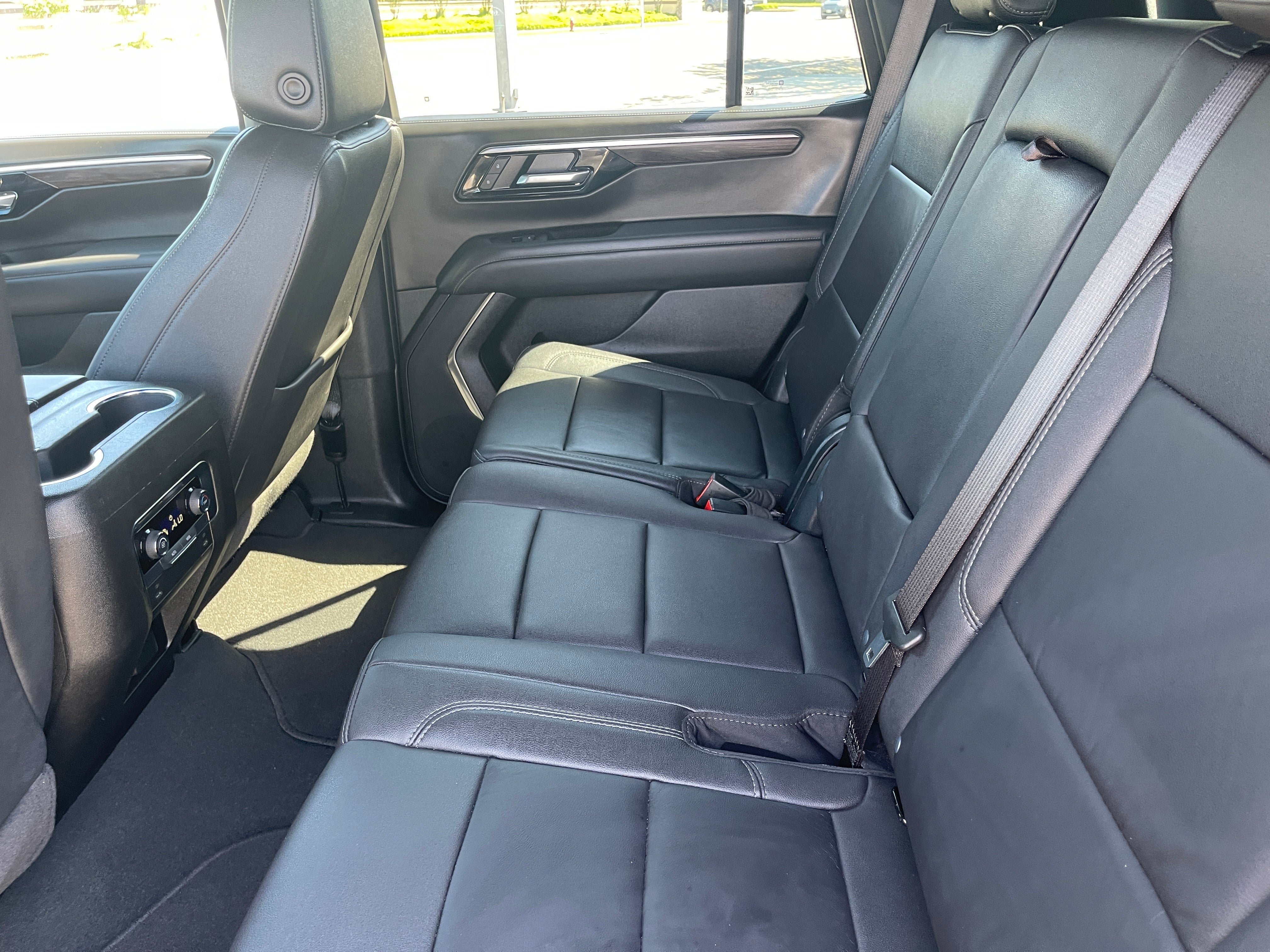 Used 2025 Chevrolet Tahoe LT AWD/4WD image 17