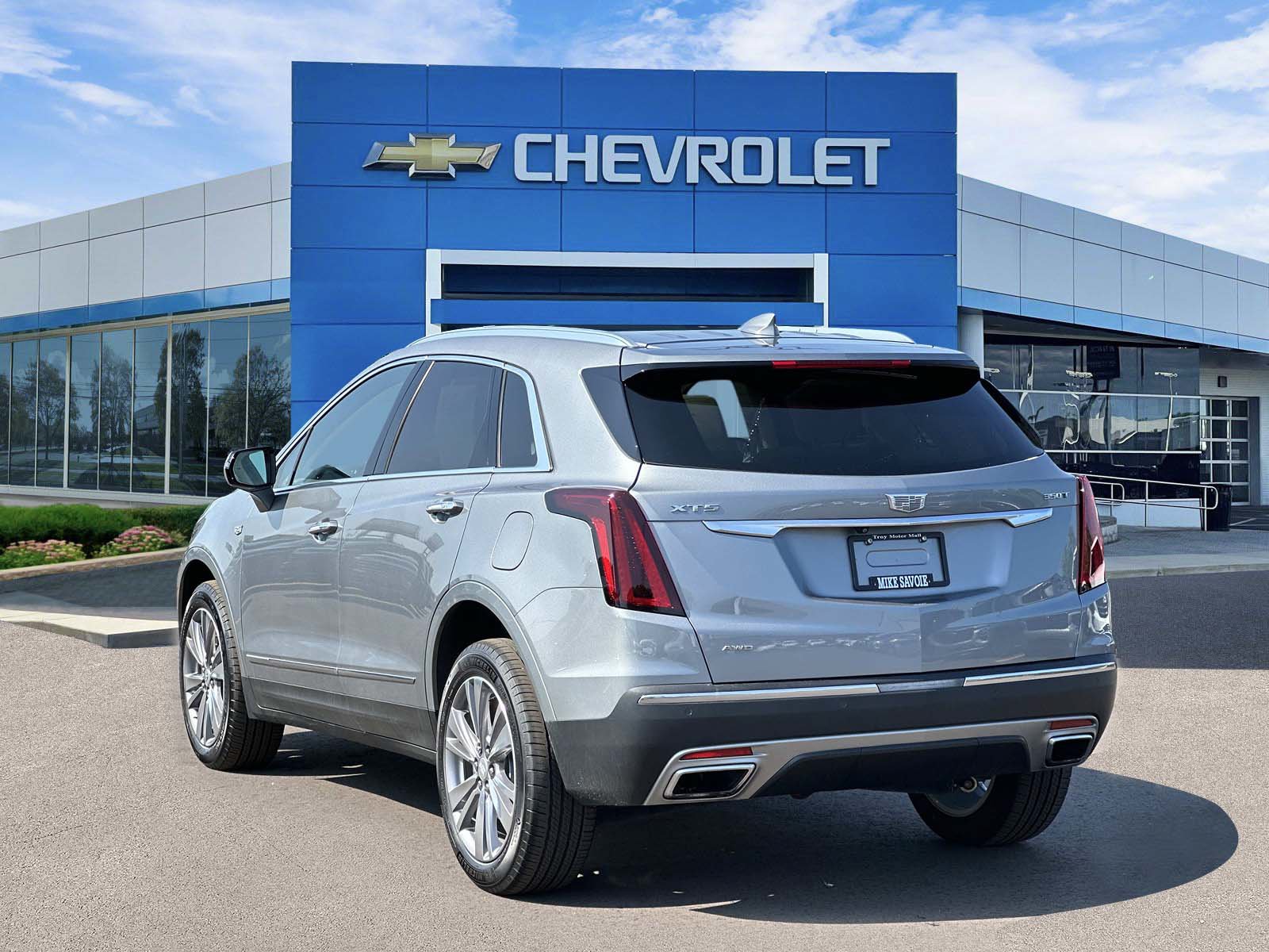 Certified 2024 Cadillac XT5 Premium Luxury AWD/4WD image 3