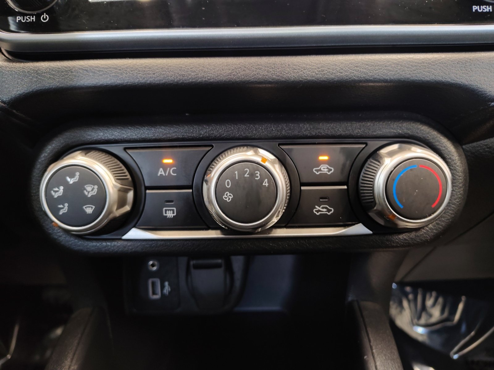 Used 2024 Nissan Versa S w/ S Plus Package FWD image 19
