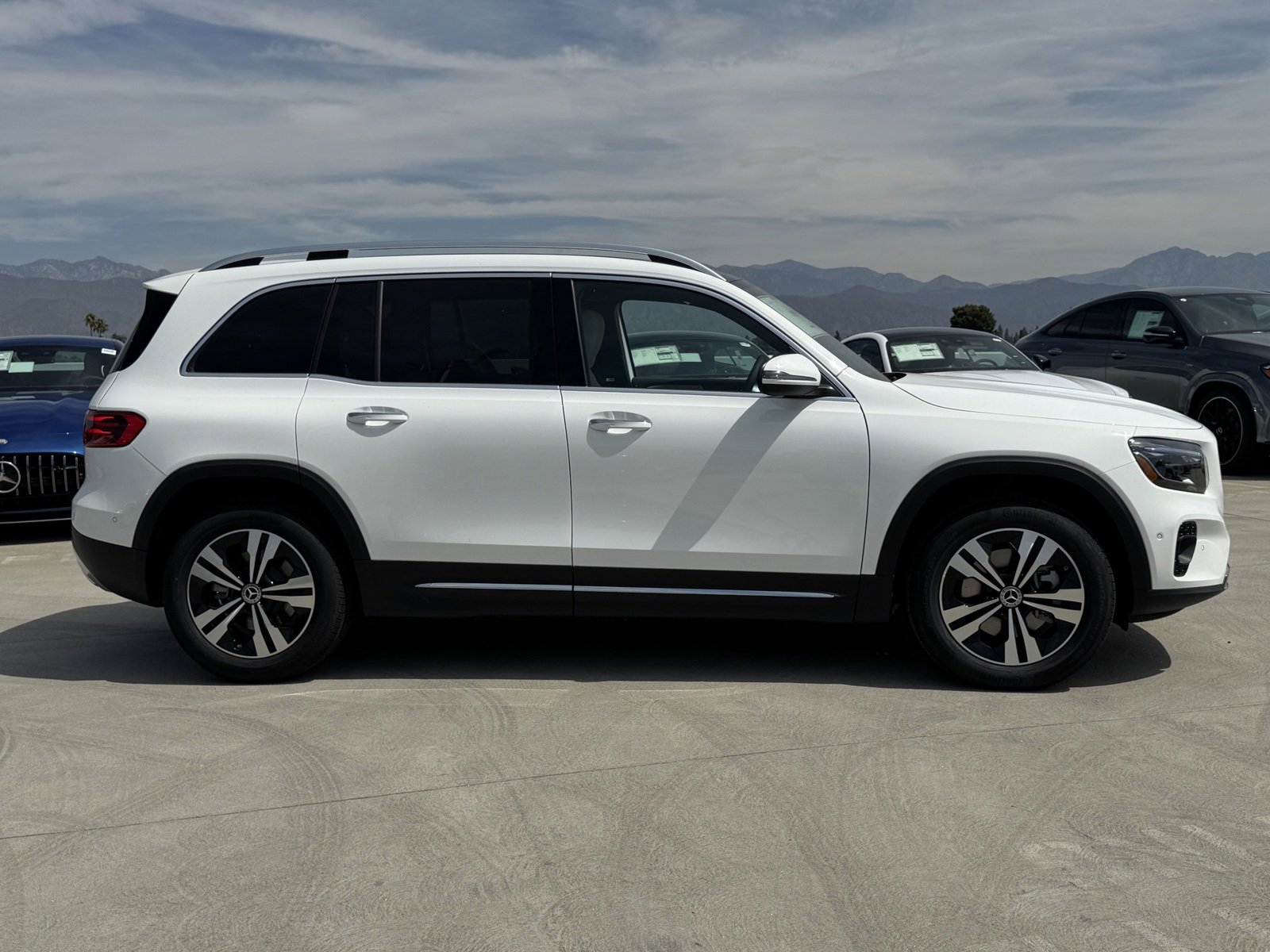 New 2026 Mercedes-Benz GLB 250 image 12