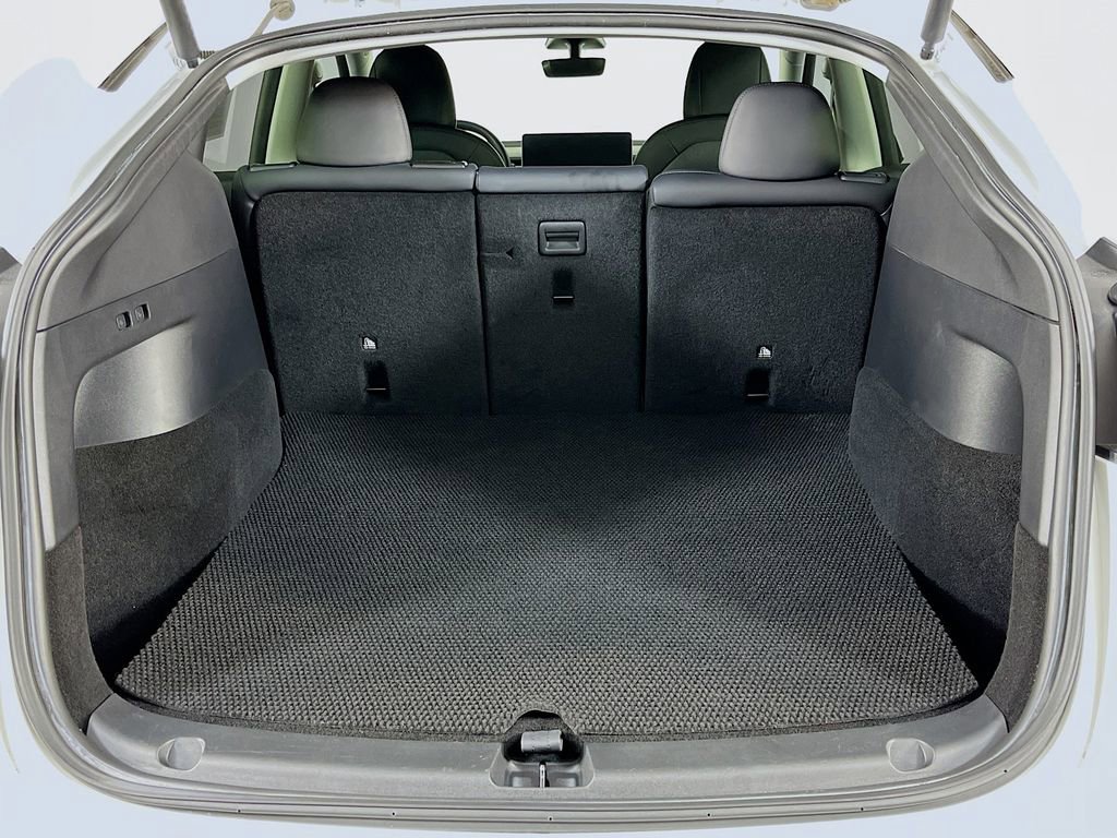 Used 2021 Tesla Model Y Long Range image 9