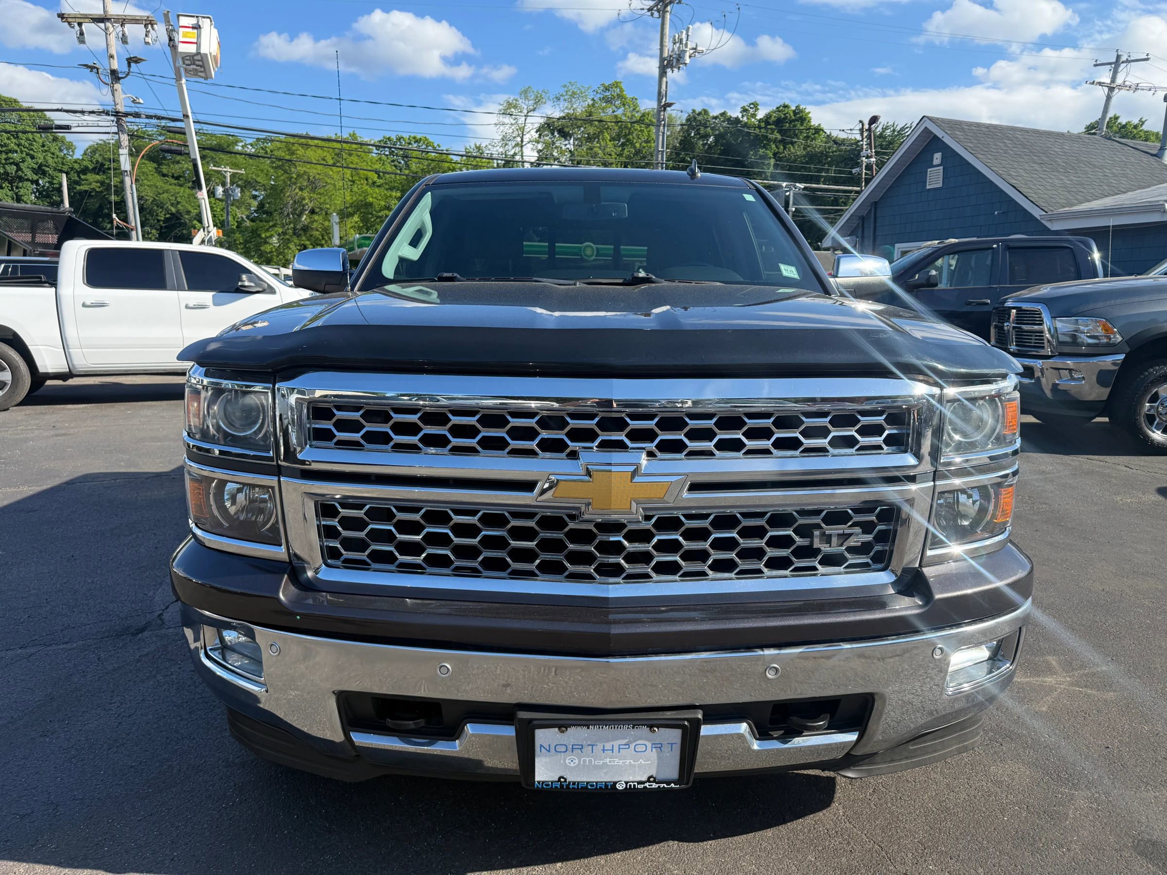 Used 2014 Chevrolet Silverado 1500 LTZ w/ LTZ Plus Package AWD/4WD image 9