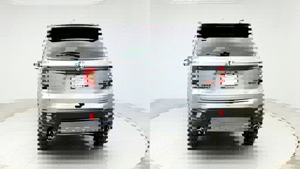Used 2023 Honda Passport TrailSport image 6