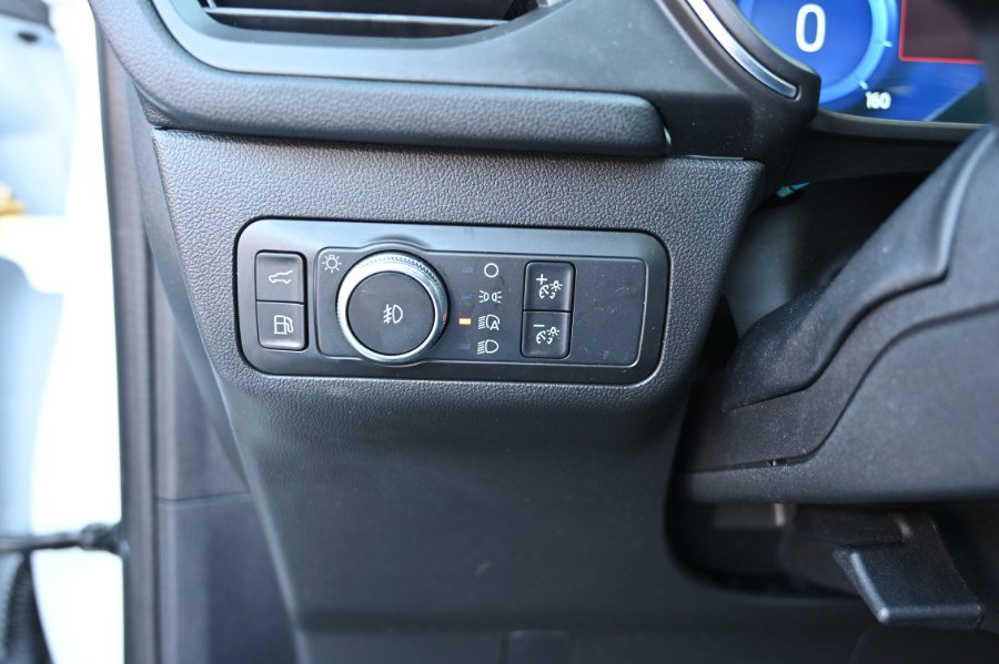 Used 2020 Ford Escape Titanium image 26