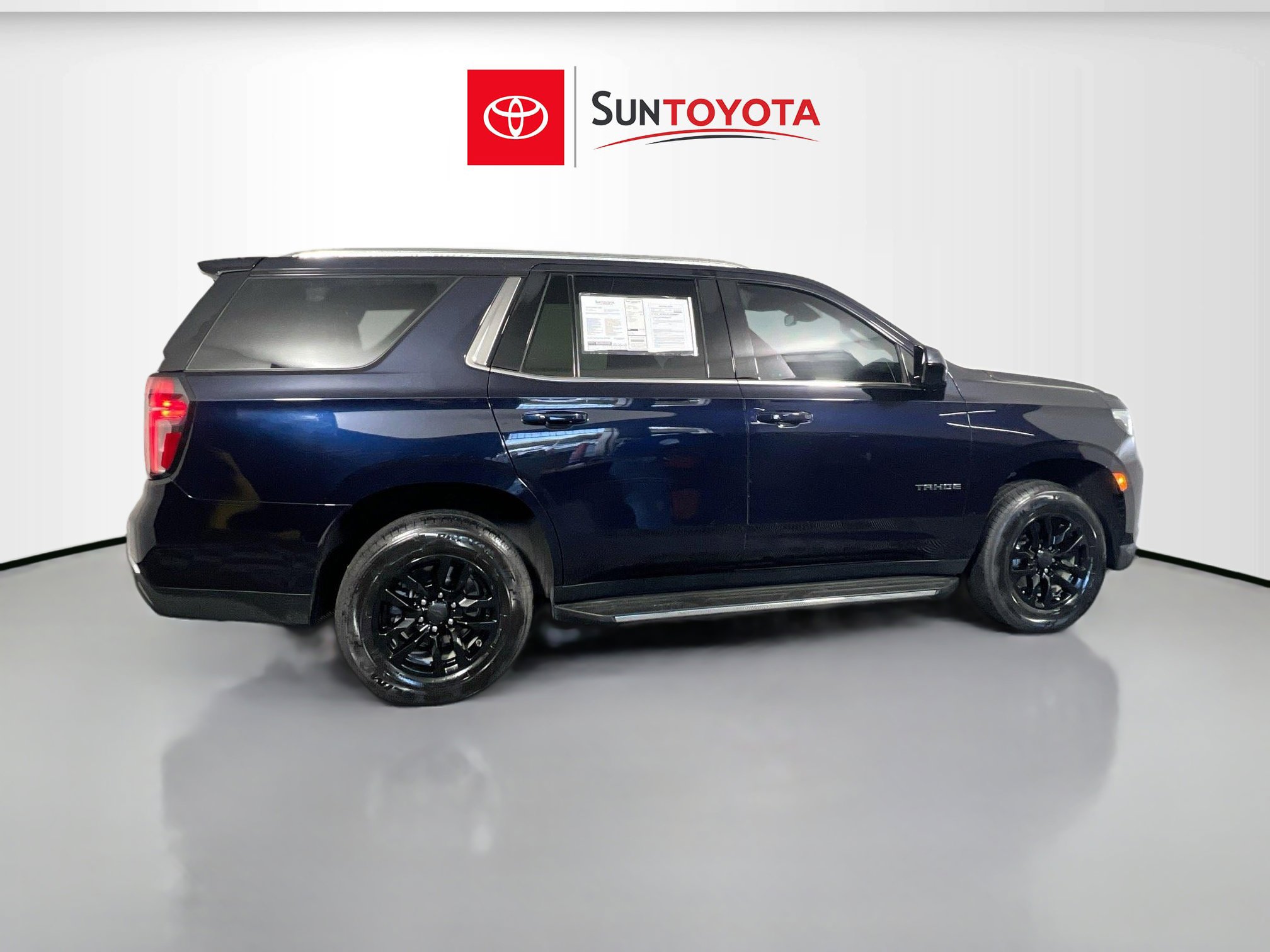 Used 2024 Chevrolet Tahoe LT image 2