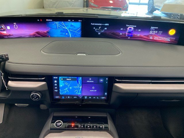 New 2027 Lincoln Navigator Reserve AWD/4WD image 24