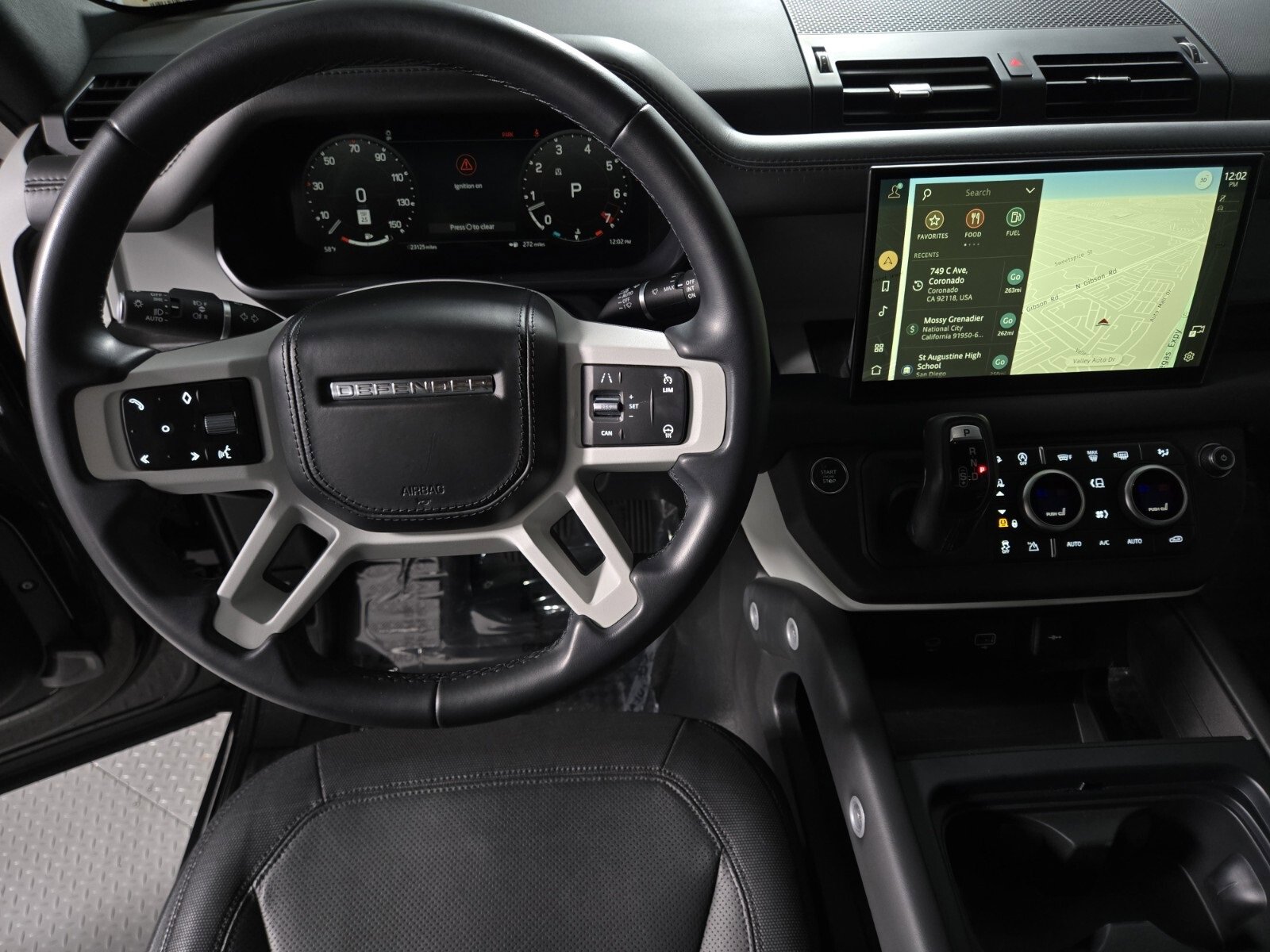 Used 2023 Land Rover Defender 130 X-Dynamic SE image 14