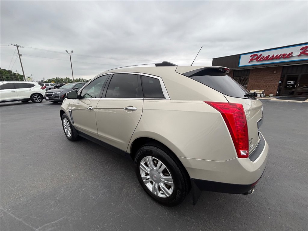 Used 2015 Cadillac SRX Luxury w/ Driver Awareness Package FWD image 4