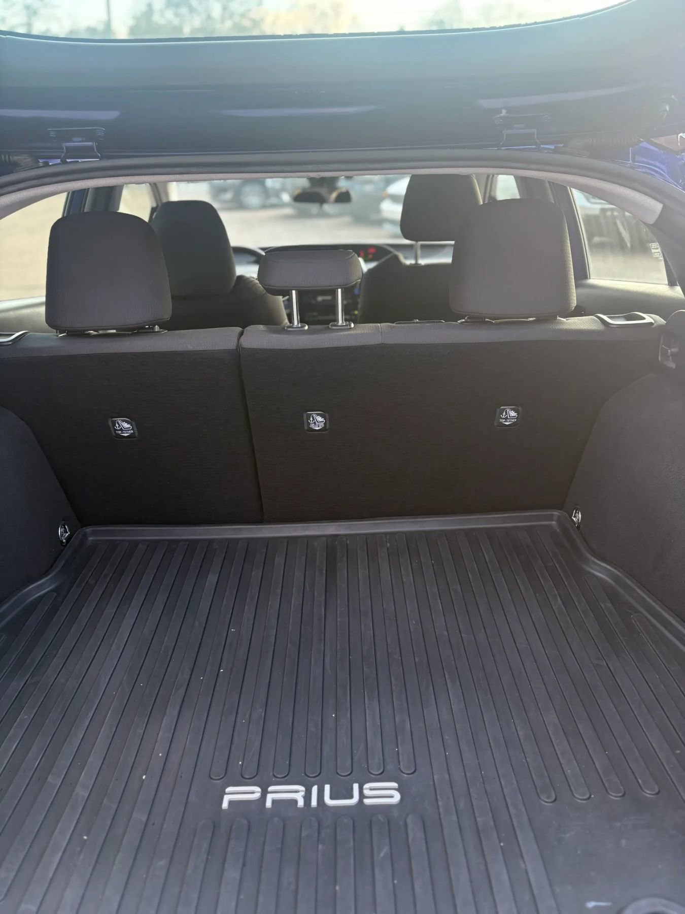 Used 2018 Toyota Prius Three FWD image 33