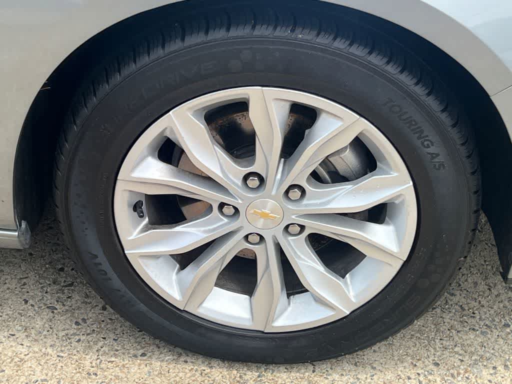 Used 2024 Chevrolet Malibu LT FWD image 12